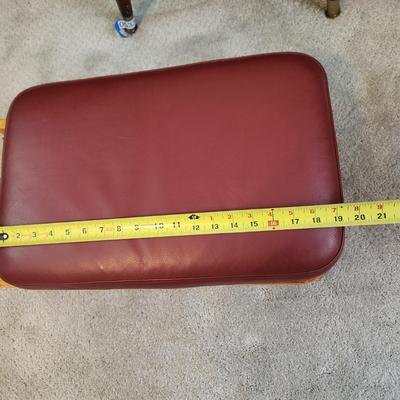 Padded Adjustable Height Stool 17 to 23"