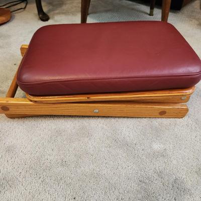 Padded Adjustable Height Stool 17 to 23"