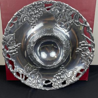 New with Box Arthur Court Serveware