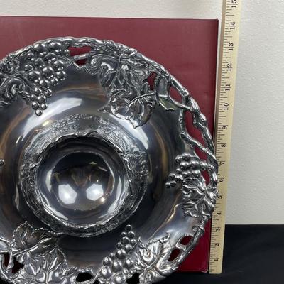 New with Box Arthur Court Serveware