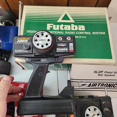 2 Vintage R/C Cars BoLink , RC10 Team Accociated with Extras