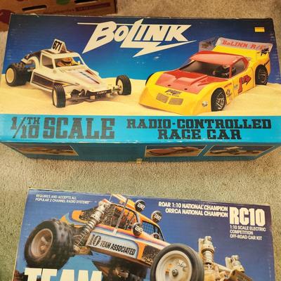2 Vintage R/C Cars BoLink , RC10 Team Accociated with Extras