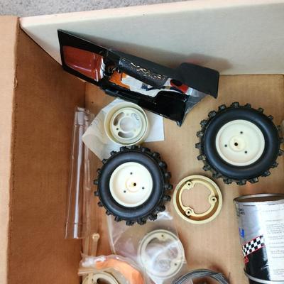 2 Vintage R/C Cars BoLink , RC10 Team Accociated with Extras