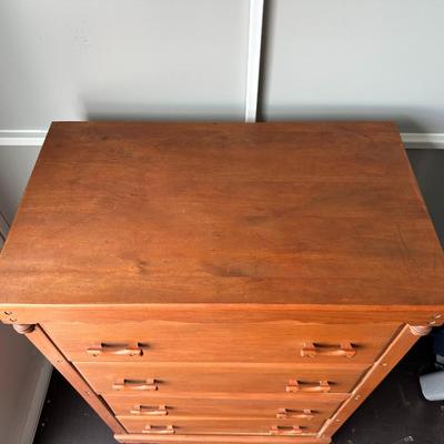 VINTAGE 4 DRAWER DRESSER ON CASTERS