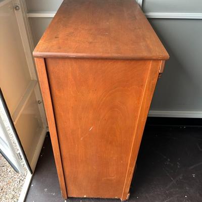VINTAGE 4 DRAWER DRESSER ON CASTERS