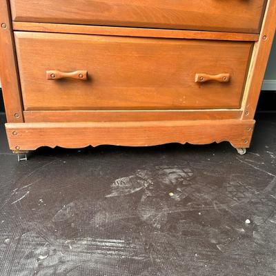 VINTAGE 4 DRAWER DRESSER ON CASTERS