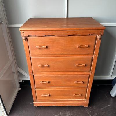 VINTAGE 4 DRAWER DRESSER ON CASTERS