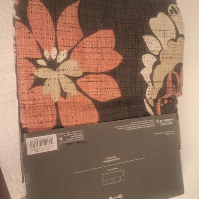 Floral fabric shower curtain