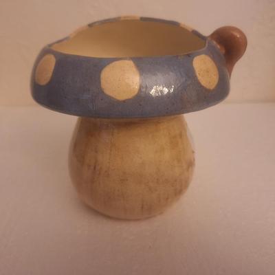 vintage ceramic or other pottery mushroom