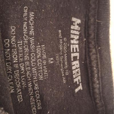 Minecraft size M t shirt