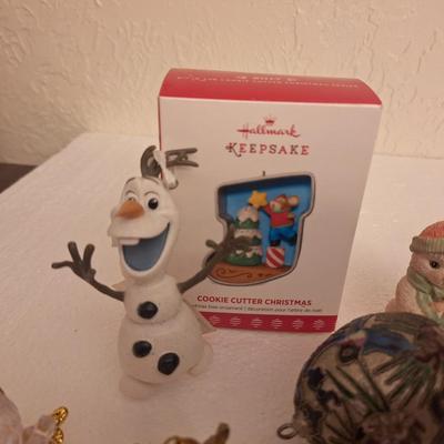 mini ornaments mostly bears