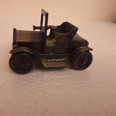 metal car shaped pencil sharpener