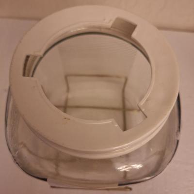 square jar and holder