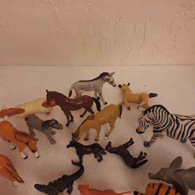 animal toy bundle