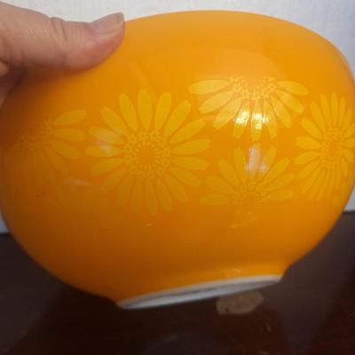 vintage pyrex mixing bowl 4 sq #444 Orange yellow sunflower daisy cinderella bowl