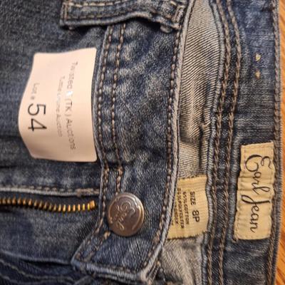 Earn jean size 8p