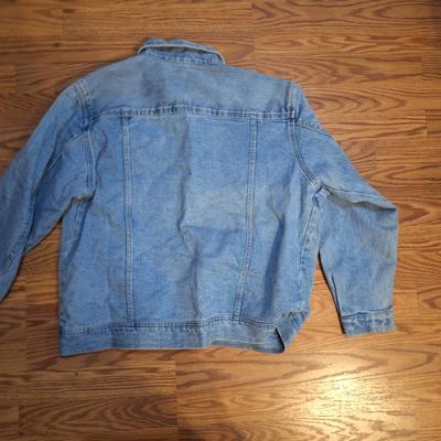 St Johns bay size Pettie large- jean denim jacket