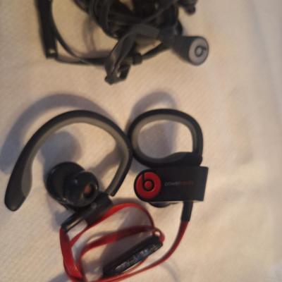 beats earphones (corded)