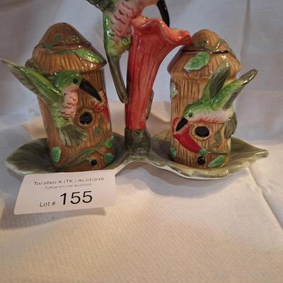 Hummingbird salt and pepper shakers