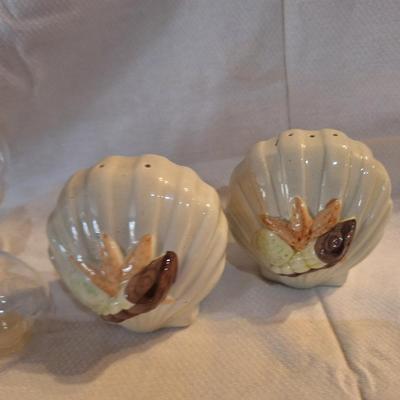 salt and pepper shakers mixed lot