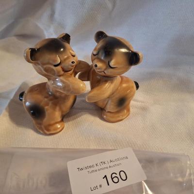 salt and pepper shakers