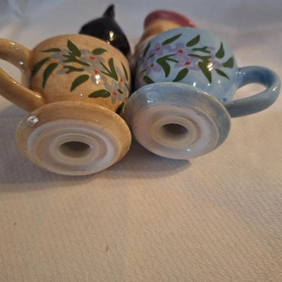kissing cats salt and pepper shakers