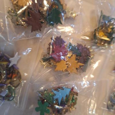 some kind of crafty things, many are metal plate under them not included (it's in next lot).