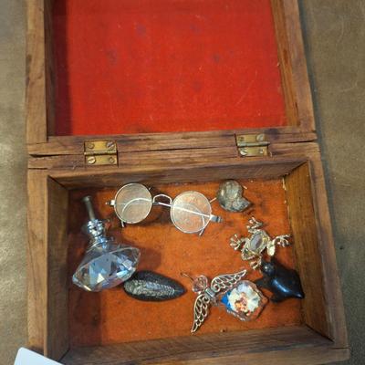 wooden boxes of trinkets