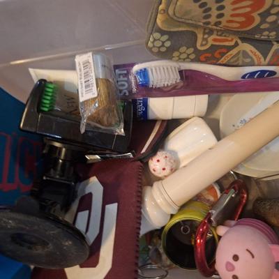 misc. container of items