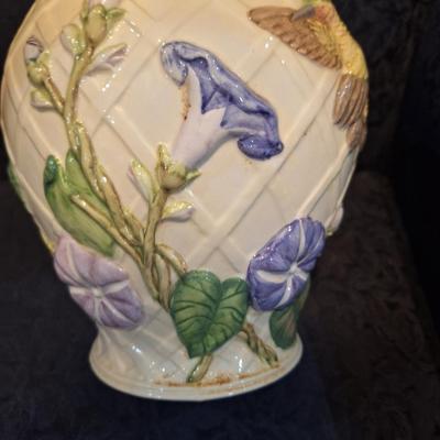 hummingbird cookie jar