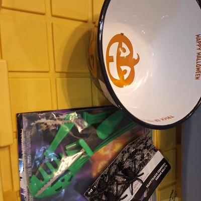 Halloween bundle, candy dish, spiders and carving tools with booklet
