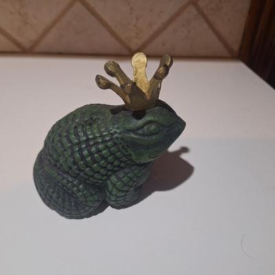 cast iron frog prince