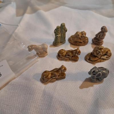 misc ceramic or other pottery miniatures