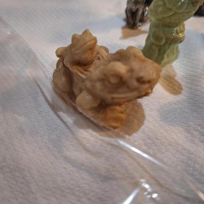 misc ceramic or other pottery miniatures