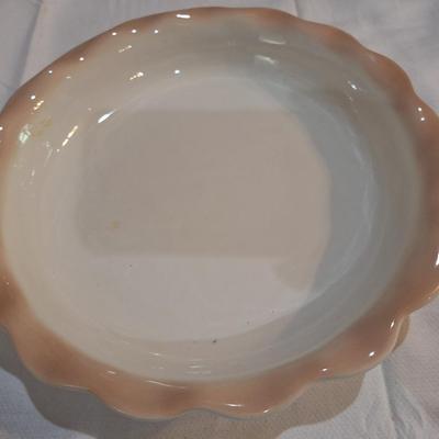 ceramic pie dish with cover