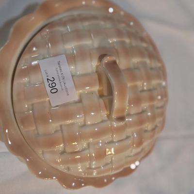 ceramic pie dish with cover