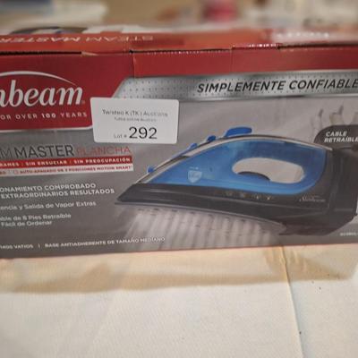 sunbeam steam iron with retractable cable