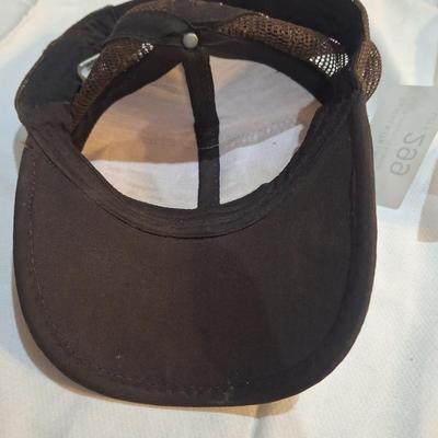 vela hat