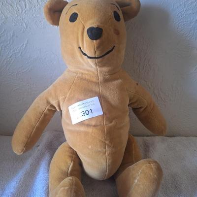 Vintage stuffed bear- possibly Pooh