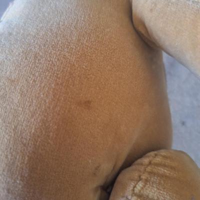 Vintage stuffed bear- possibly Pooh