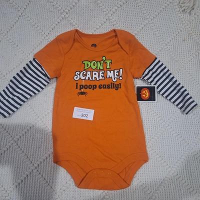 18M Orange halloween onesie "Don't scare me"
