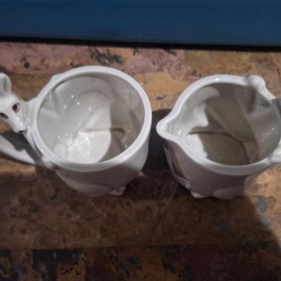 Vintage Fitz and Floyd sugar and creamer- read descr