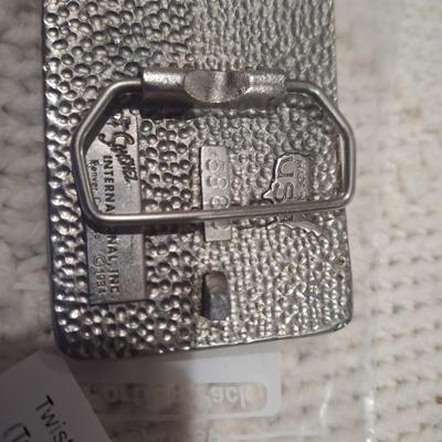 Arizona belt buckle with road runner