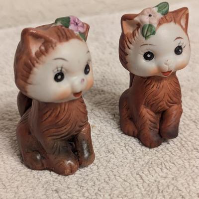 Kittens salt and pepper shakers made in Korea