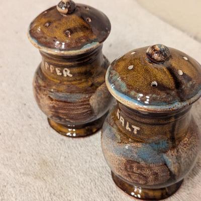 Ceramic salt and pepper shaker