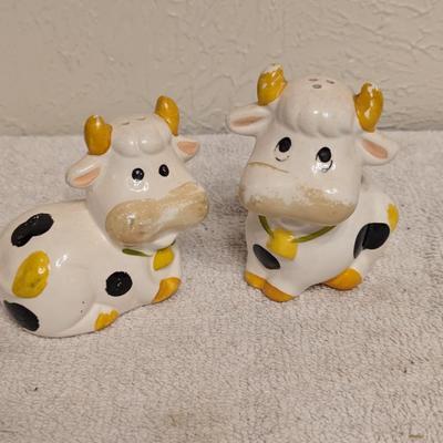 Cow salt and pepper shakers- ceramic
