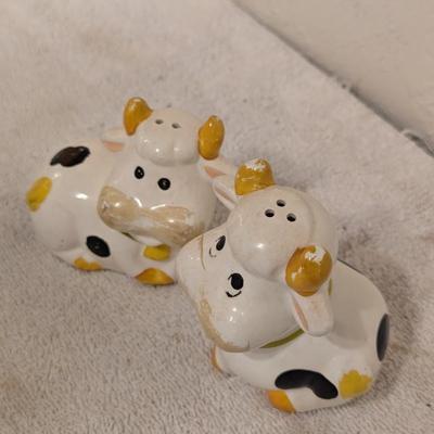 Cow salt and pepper shakers- ceramic