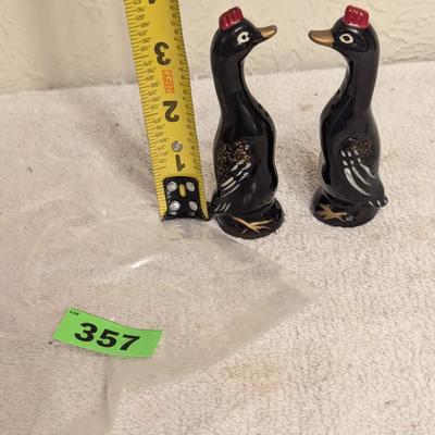 Ceramic ducks salt and pepper shakers made in Japan