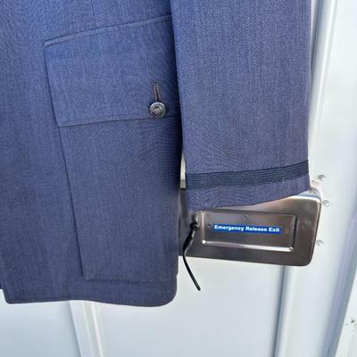 VINTAGE UNITED STATES AIR FORCE SERVICE DRESS UNIFORM COAT WITH RIBBON RACK