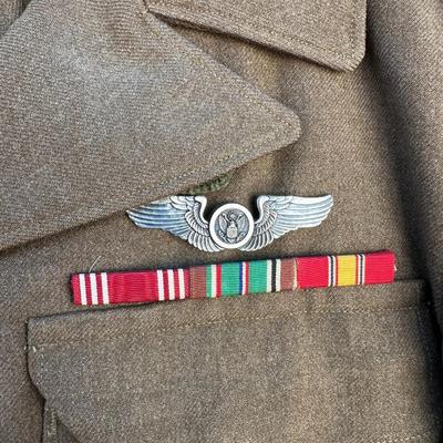 VINTAGE U.S. AIR FORCE “IKE” JACKET WITH PATCHES AND RIBBON RACK
